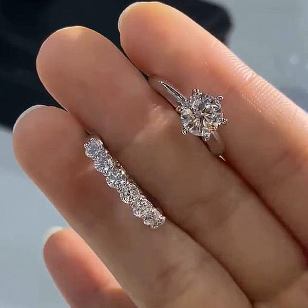 Simple Moissanite Round Cut Wedding Ring Set for Women in Sterling Silver