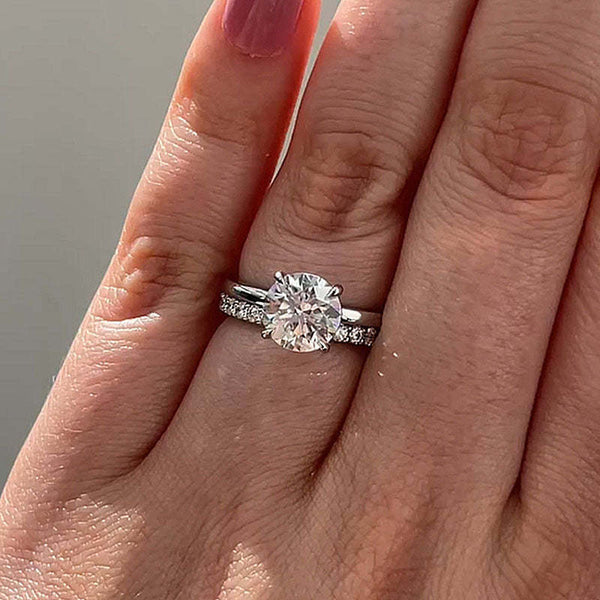Classic Round Cut Simulated Diamonds Wedding Set in Sterling Silver