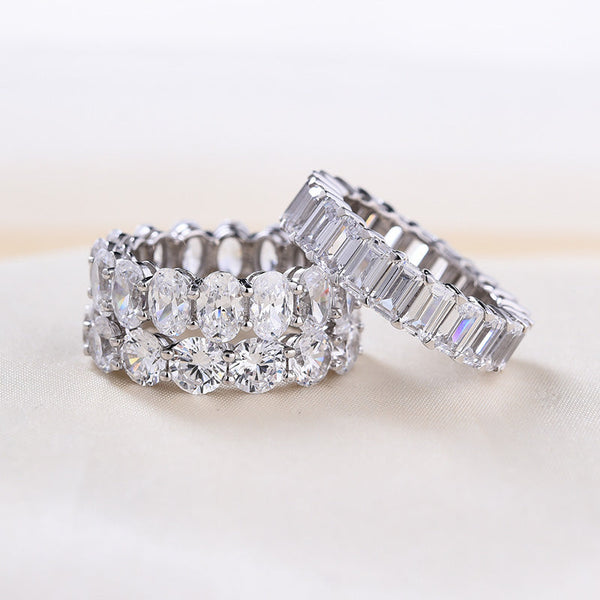 3PC Gorgeous Emerald & Round & Oval Cut Wedding Band Set in Sterling Silver