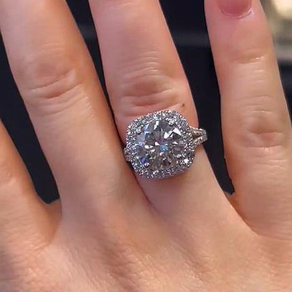 3.0 Carat Sparkle Halo Split Shank Round Cut Engagement Ring for Women