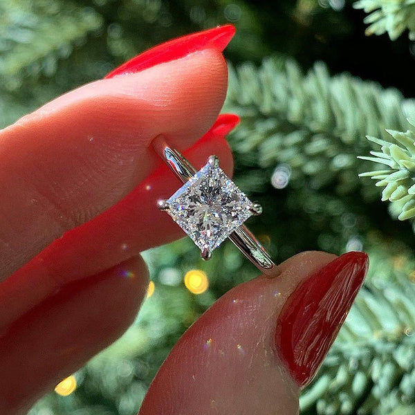 Stunning 2 Carat Princess Cut Women's Engagement Ring in Sterling Silver