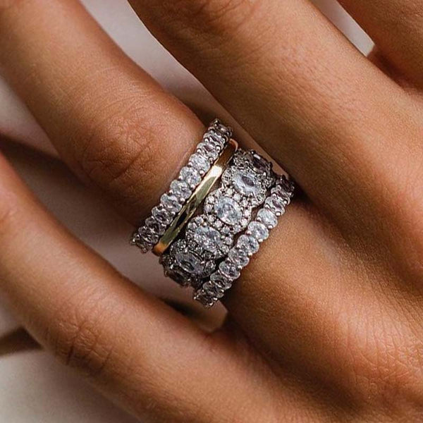 4PC Romantic Oval Cut Stackable Wedding Band Set for Women
